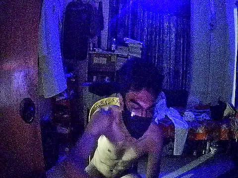 sexy_sami_69 (M twink) - Tips for full nude show