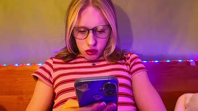 miss_barbie111 (T teen) - Hello, delicious, mmm