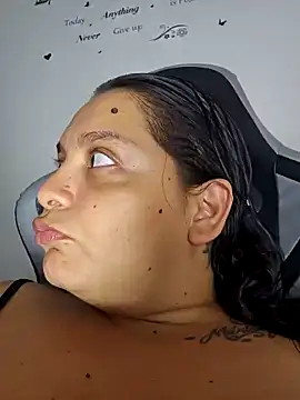 big_pusyy - Big_pusyy's free webcam - UK Sex Cams