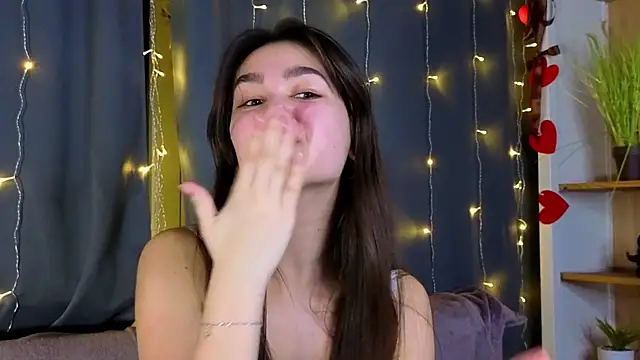 lucikardos - LuciKardos's free webcam - UK Sex Cams