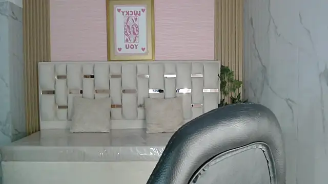 veronicaa_s - Veronicaa_s's free webcam - UK Sex Cams