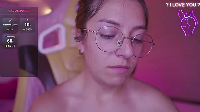 milly_kenner - Milly_kenner's free webcam - UK Sex Cams