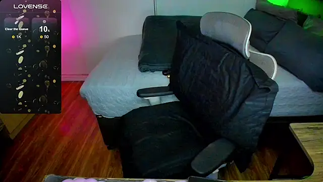 savanna013 - Savanna013's free webcam - UK Sex Cams