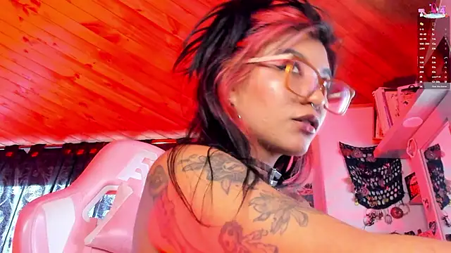 annie_walker6 - Annie_walker6's free webcam - UK Sex Cams