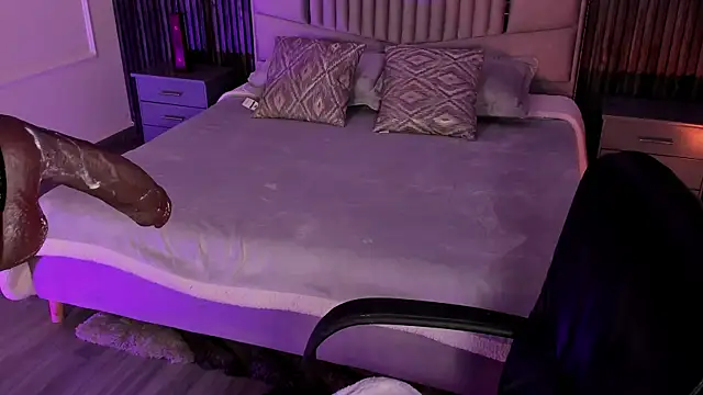 lillyortiz - Lillyortiz's free webcam - UK Sex Cams