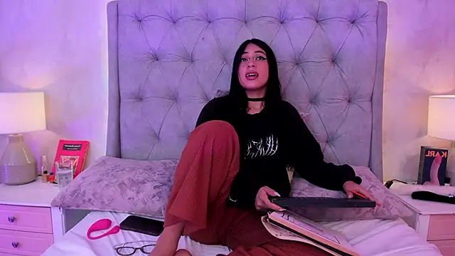 mialiberty - MiaLiberty's free webcam - UK Sex Cams