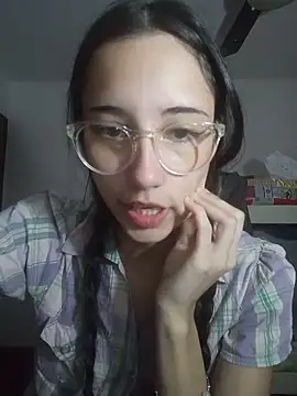 Webcam Model (isaaabelaaa)  is live.Free join now!