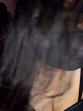 Webcam Model (ariya-03)  is live.Free join now!