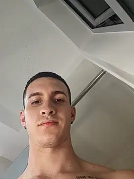 JacksonOlsenn live sex cam