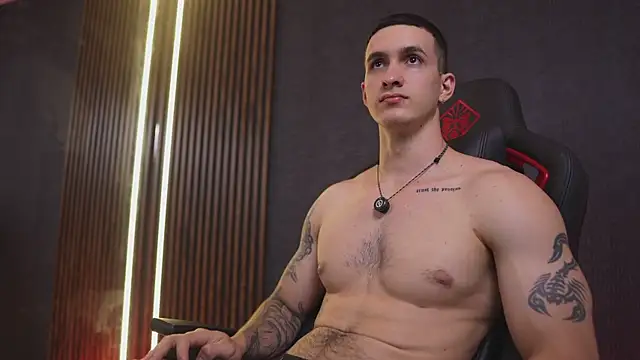 JacksonOlsenn live sex cam