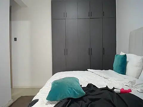 pretty_liya08 - Pretty_Liya08's free webcam - UK Sex Cams