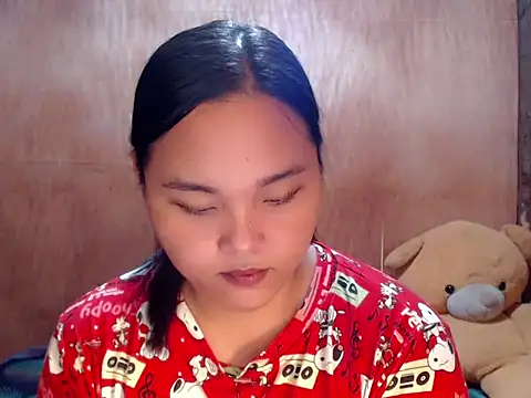 _lylia (T young) - POOR AND SAD GAY :(