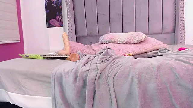 melody_toy - Melody_toy's free webcam - UK Sex Cams