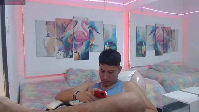 dominantboy4 (M twink) - cum show