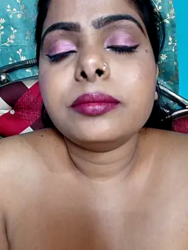 Webcam Model (horny_ria123)  is live.Free join now!