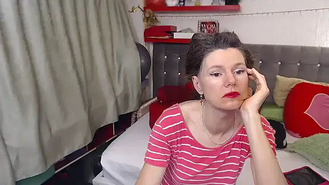 kellyterapy - Kellyterapy's free webcam - UK Sex Cams