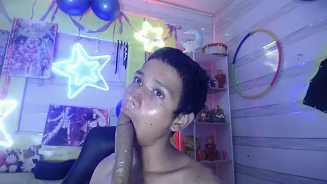 andy_staar (M twink) - see in the anus