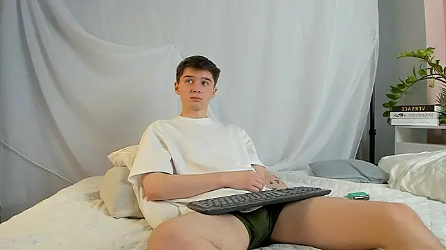 sherlockmax (M twink) - cum show