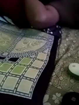 sandy_shanura (M young) - Yolo