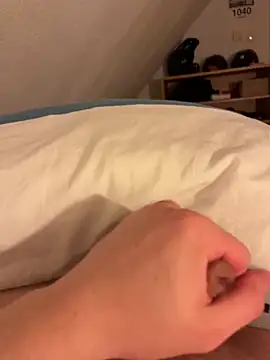 hannes256102 (M twink) - Cumshot