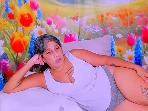 indianroxy - Indianroxy's free webcam - UK Sex Cams