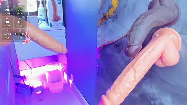 little_valentinaa - Little_valentinaa's free webcam - UK Sex Cams