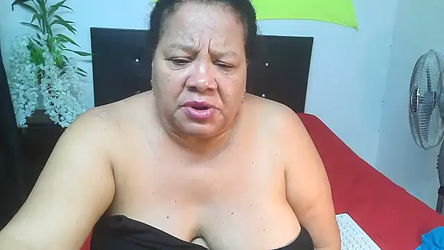 shanttal0272 - Shanttal0272's free webcam - UK Sex Cams