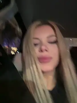 AlyssaFoxx_ Live Webcam on Stripchat