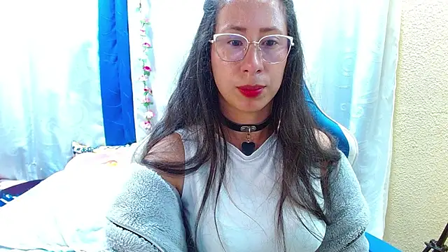 gia_leinn - Gia_leinn's free webcam - UK Sex Cams