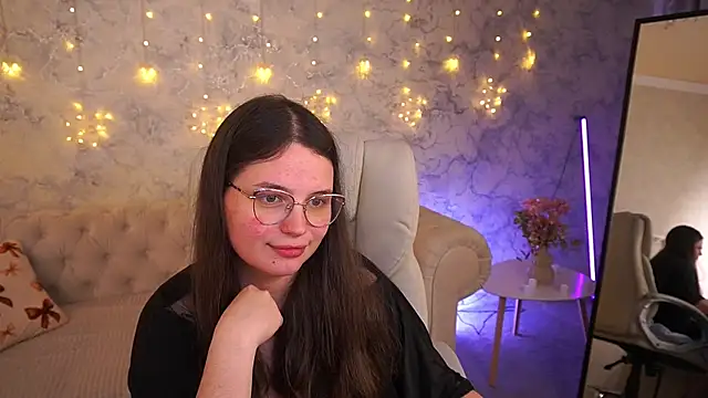 sophiedreamss - SophieDreamss's free webcam