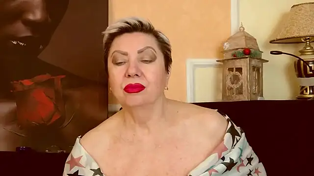 ladyposh - LadyPosh's free webcam - UK Sex Cams