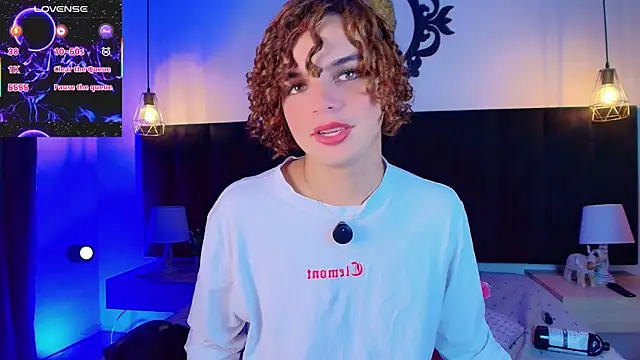 skyee_angel (M twink) - two finger ass