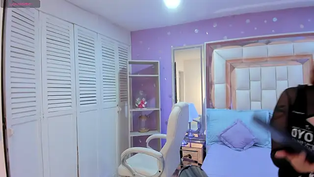 Goldentemptation_ webcam