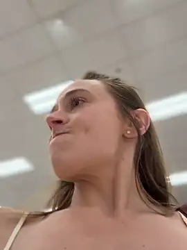 free strip chat Lunagirl13