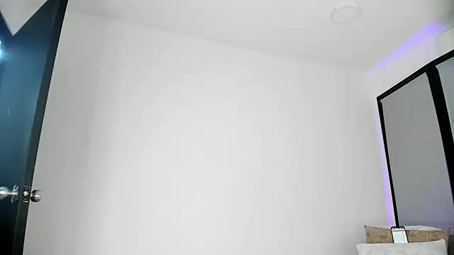 niicole_steele_ - Niicole_steele_'s free webcam - UK Sex Cams