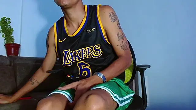 skinny23cm live sex cam