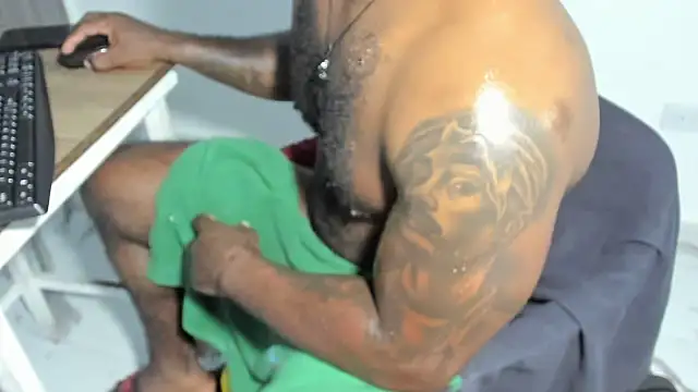 Freedom_24 live sex cam