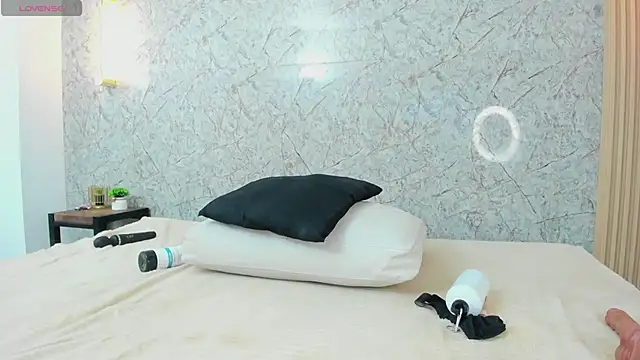 best livesex Antonella West