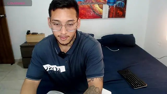 Live sex cam of EvanVelvet