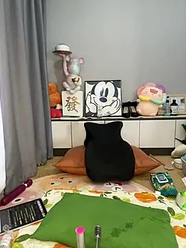 美女taozi18在线直播