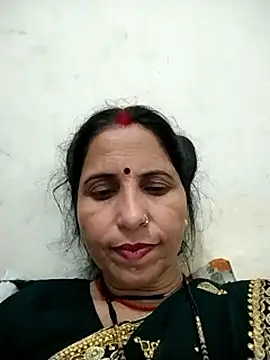 Webcam Model (Hot_liya54)  is live.Free join now!