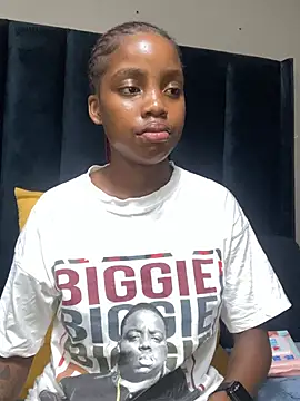 Littlebunny33 webcam