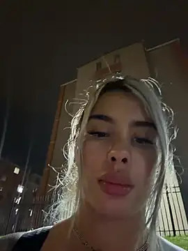 YouCandiSumisa webcam