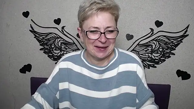 emiliagree - EmiliaGree's free webcam - UK Sex Cams