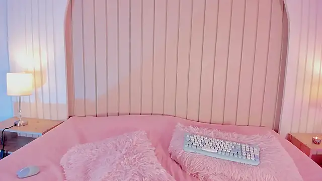 ameliiaa_smith - Ameliiaa_smith's free webcam - UK Sex Cams