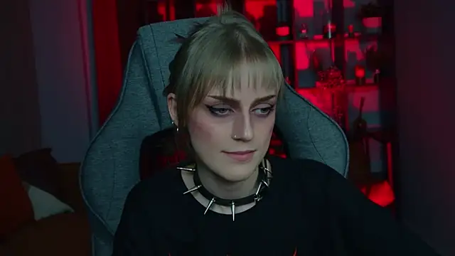 kiramontoya - KiraMontoya's free webcam - UK Sex Cams