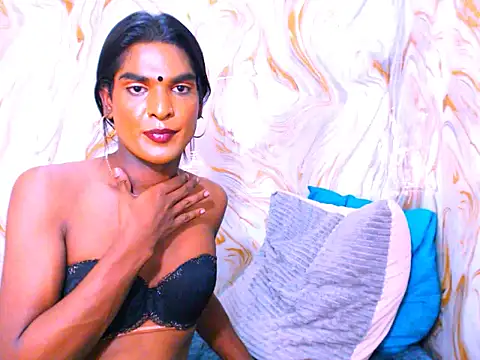 spicybarbie - Spicybarbie's free webcam - UK Sex Cams