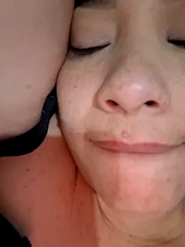 juliramirez - JuliRamirez's free webcam - UK Sex Cams