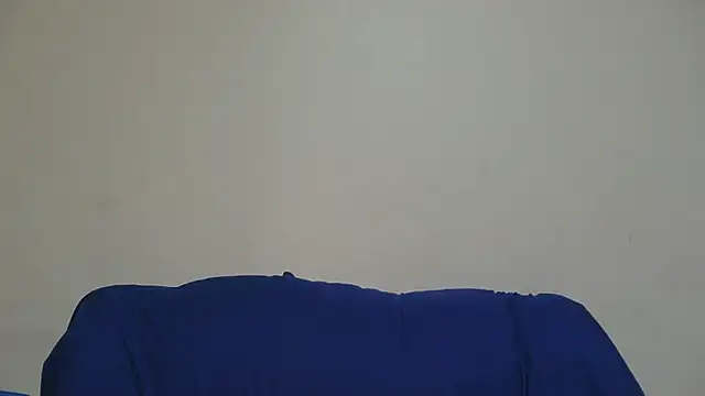 sluttylaura21 - Sluttylaura21's free webcam - UK Sex Cams