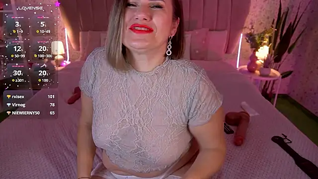 kiraroxx - KiraRoxx's free webcam - UK Sex Cams